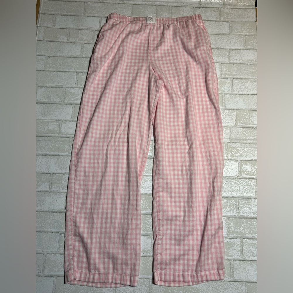 Victoria's Secret Pink Checkered Woman’s Pajama Bottoms - Picture 2 of 4
